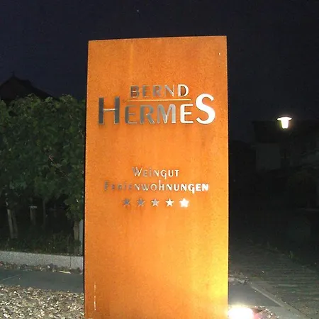 Weingut Bernd Hermes Krov Exterior photo